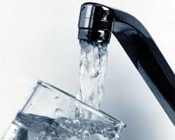 La Facultad Regional  no solo analiza la potabilidad del agua que se consume en Villa María sino que realiza además muestreos diarios y repara medidores en un acuerdo con la Cooperativa de Trabajo 15 
