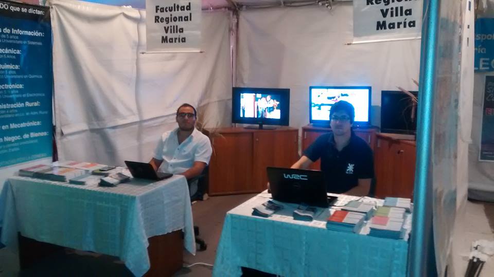 Stand en el circuito peñero