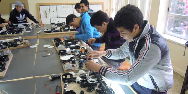 Escuela de Oficios: intensa demanda en Electricidad Domiciliaria y en Refrigeración y Aire Acondicionado 