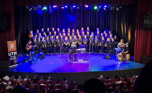 Un Verdi colmado recibió al Coro de la UTN Villa María